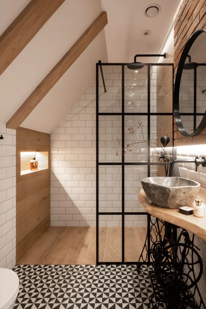 Pokój trzyosobowy z antresolą - Nastrojowy loft NR 4