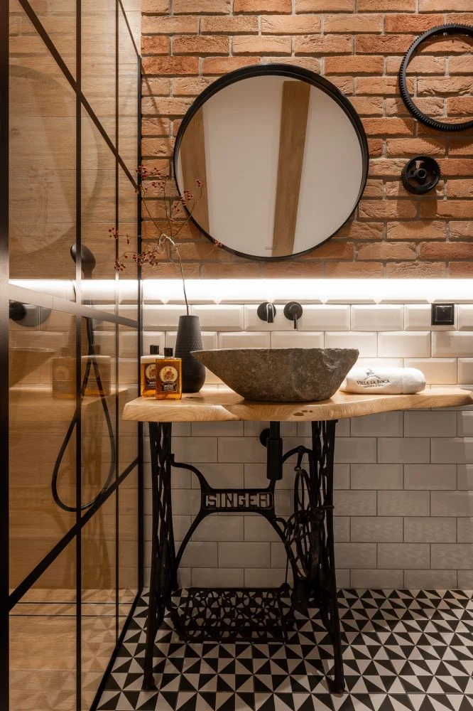 Pokój trzyosobowy z antresolą - Nastrojowy loft NR 4